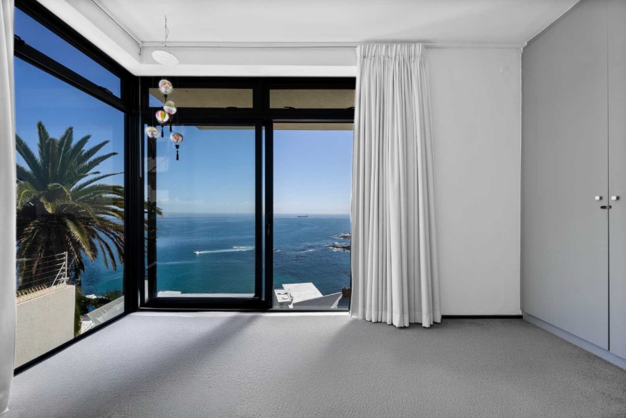To Let 3 Bedroom Property for Rent in Bantry Bay Western Cape
